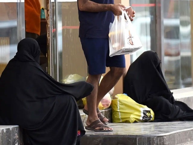 سعودی عرب میں رمضان سیزن لگانے والے 1704 بھکاری پکڑے گئے