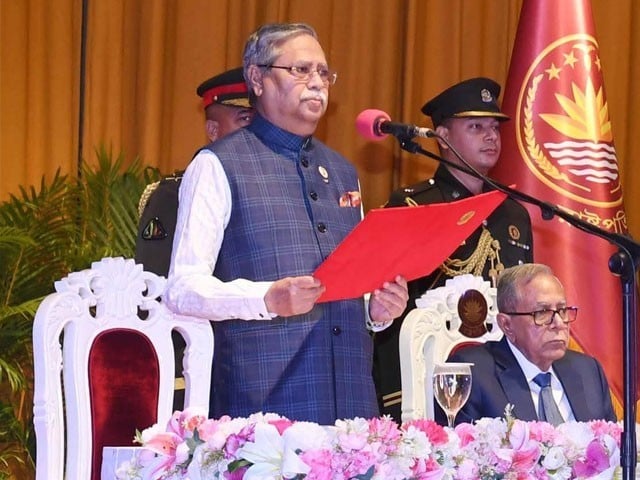 محمد شہاب الدین نے بنگلا دیش کے نئے صدر کا حلف اٹھا لیا