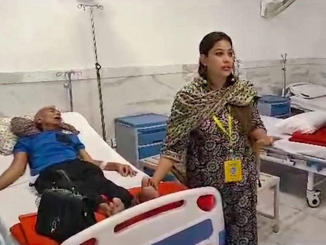 کرتارپور راہداری پر بھارتی مسیحی لڑکی کی والد اوربھائی سے ساڑھے 6 سال بعد ملاقات