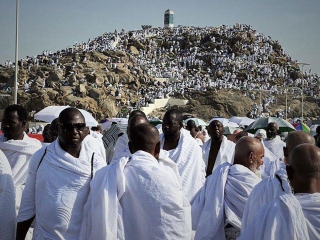 میدان عرفات میں کتنے عازمین نے خطبۂ حج سنا؟ اعداد و شمار جاری