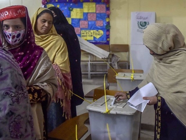 خیبرپختونخوا میں خواتین کے ووٹ کی شرح 10 فیصد سے کم ہونے پر حلقے میں دوبارہ الیکشن کا فیصلہ