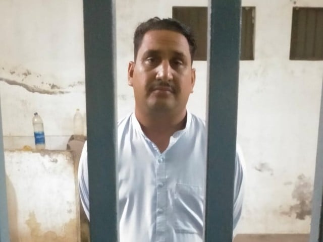رشوت مانگنے کا میسج غلطی سے افسرکو چلا گیا- اے ایس آئی گرفتار