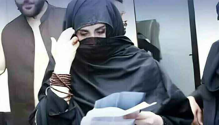 پی ٹی آئی احتجاج، بشریٰ بی بی بھی پشاور سے نکلنے والے قافلے میں شامل