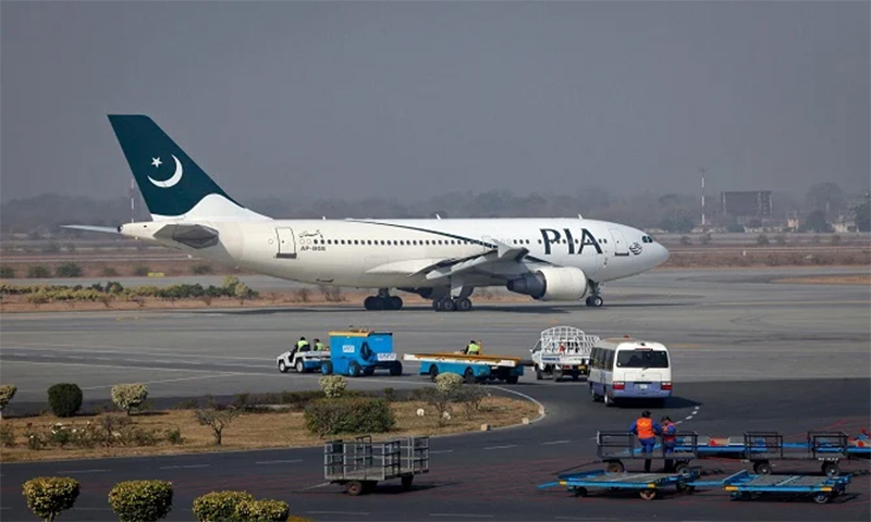 پی آئی اے کی نجکاری، وفاقی حکومت کا درخواستیں طلب کرنے کا فیصلہ
