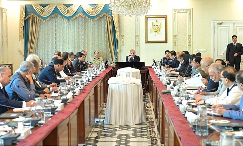 دنیا زراعت میں آگے بڑھ گئی، ہم قیمتی وقت گنواتے رہے: وزیراعظم