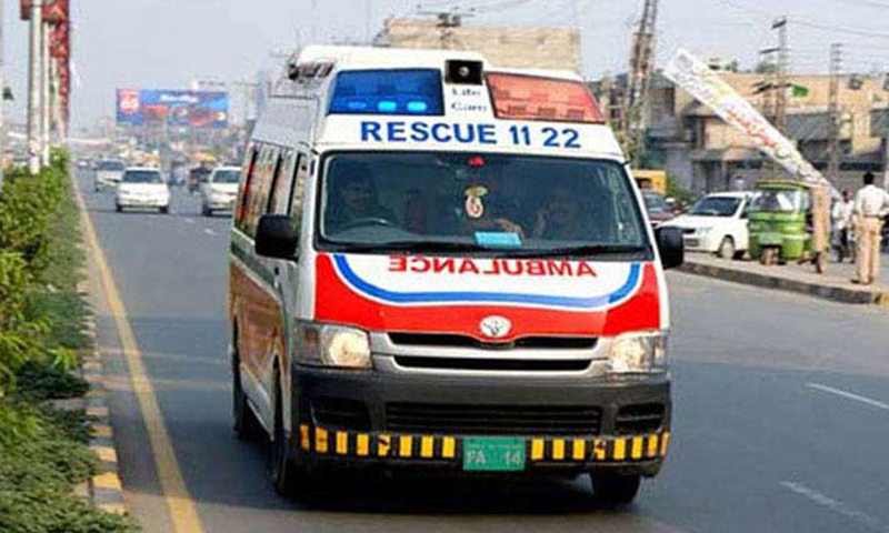 مریدکے: تیز رفتار ٹرک کی ٹکر سے 10 سالہ بچہ جاں بحق