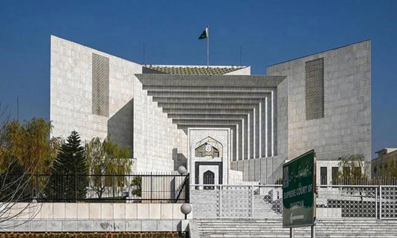 26 ویں آئینی ترمیم کے بعد ترقی پانے والے ججز کو بنچ میں نہیں بیٹھنا چاہئے: جسٹس مسرت