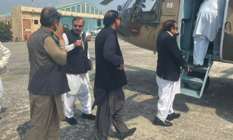 وفاقی مذاکراتی کمیٹی مظفر آباد پہنچ گئی، عوام کے جائز مطالبات سننے اور حل کرنے کا عزم