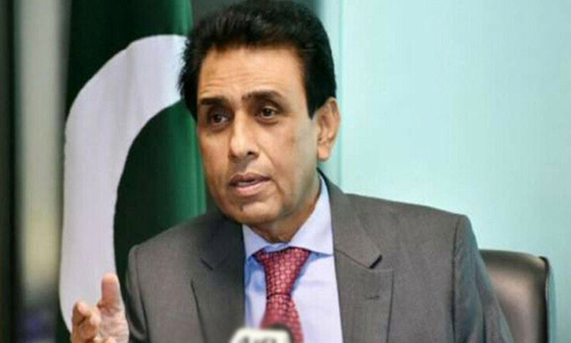 ہمیں خود کو عصر حاضر کے تقاضوں کے مطابق بدلنا ہوگا، وزیر تعلیم خالد مقبول صدیقی کا دورہ نمل، اساتذہ، طلبا سے ملاقات، تعلیمی سرگرمیوں کو سراہا