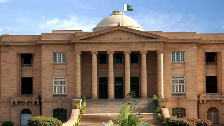 کورئیر کمپنی کو موبائل گم ہونے پر صارف کو فون اور جرمانہ ادا کرنے کا حکم